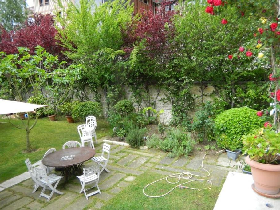 Les Embruns - Le Balcon - 2Eme Etage Apartamento Deauville Exterior foto